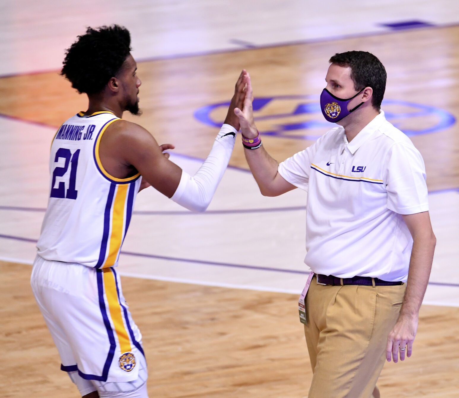 BR.lsutamubasketball.113020 HS 915.JPG